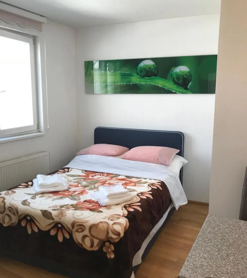 Ea Hotels Vienna 0*,